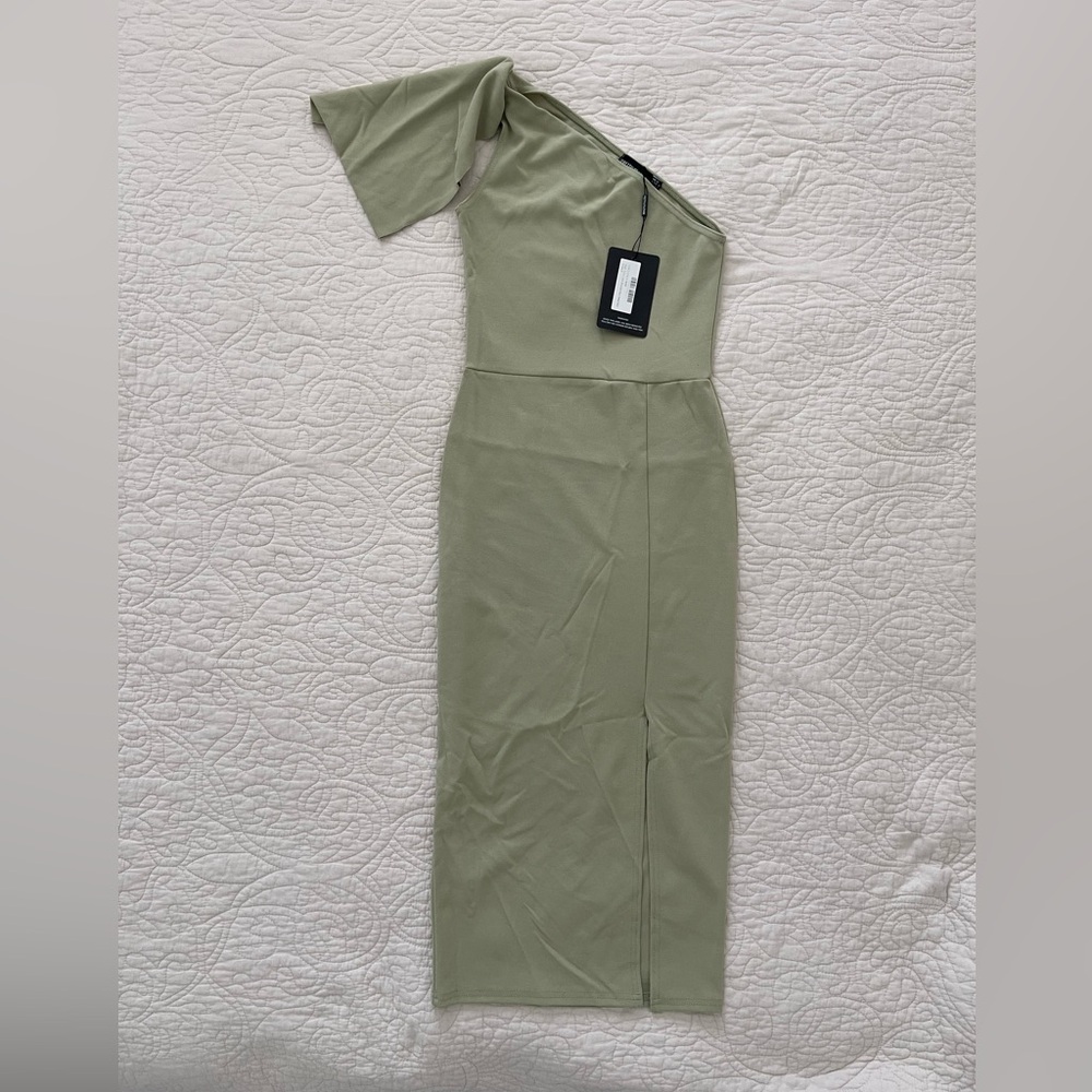 PrettyLittleThing Green One Shoulder Sheath Dress Cocktail